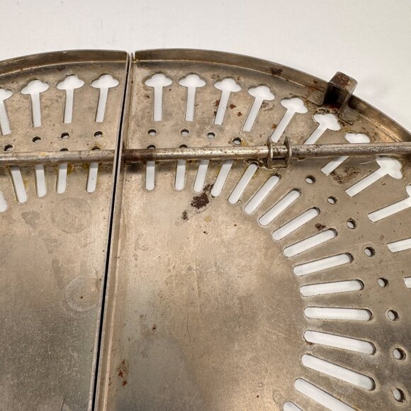 Vintage Kitchen Trivet Hot Plate Folding Aluminum Expandable Counter MCM Decor - Picture 9 of 11